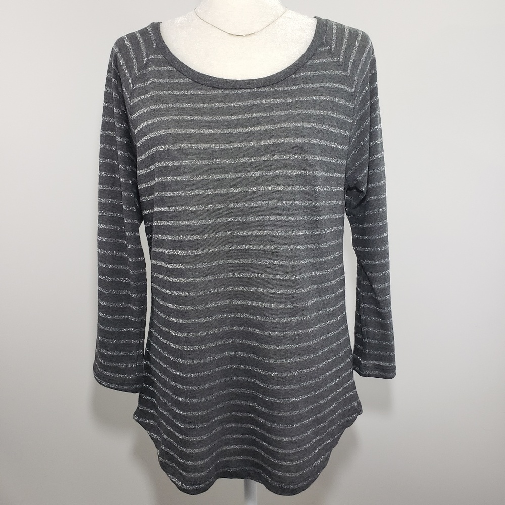 GAP Gray & Silver Striped 3/4 Sleeve Top, Size‎ M